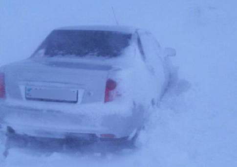 338 человек эвакуировано за сутки из снежных заносов в Казахстане