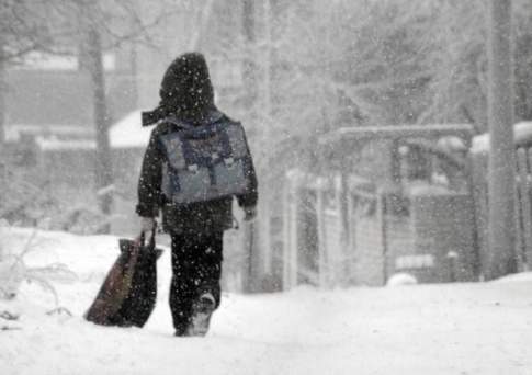 В нескольких регионах Казахстана из-за морозов отменены школьные занятия