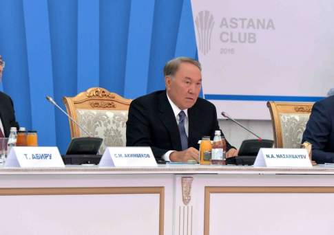 Нурсултан Назарбаев: Сегодня миру очень нужен диалог