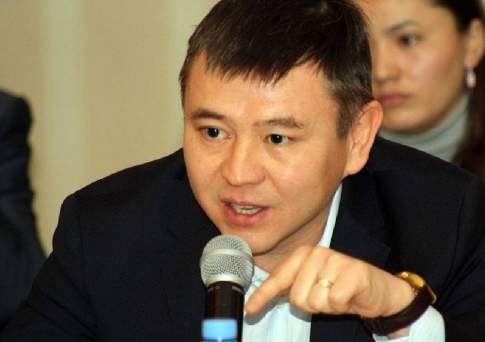 Мухтар ТАЙЖАН:Казахстан тратит  на треть больше,  чем зарабатывает!
