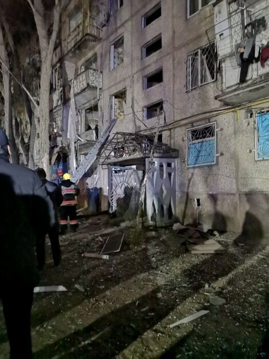 От взрыва в таразской многоэтажке пострадало 15 квартир – Фото №3 От взрыва в таразской многоэтажке пострадало 15 квартир – Фото №3