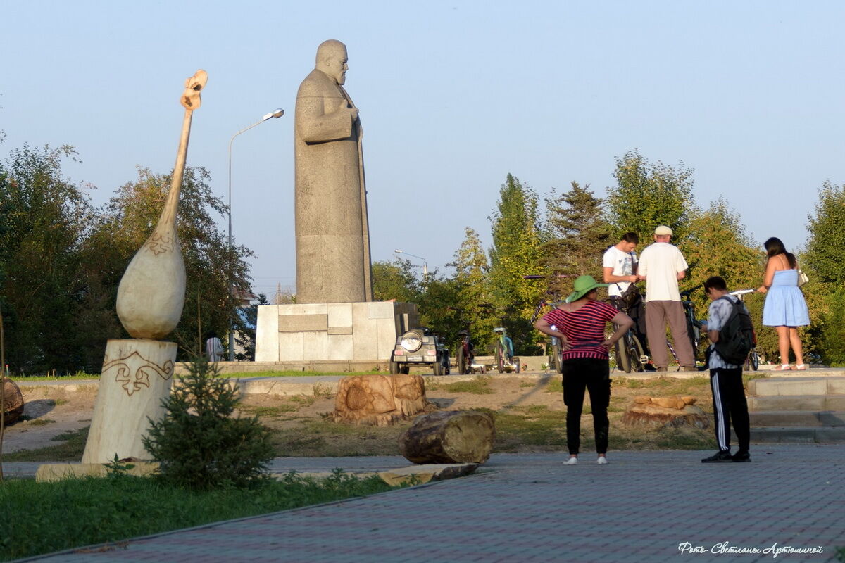Скульптуры вместо деревьев – Фото №3 Скульптуры вместо деревьев – Фото №3