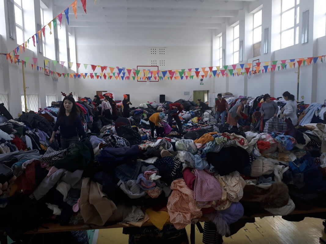 Свыше 500 многодетных и малоимущих семей в Актау проведут Новый год с подарками и накрытыми достарханами – Фото №3 Свыше 500 многодетных и малоимущих семей в Актау проведут Новый год с подарками и накрытыми достарханами – Фото №3