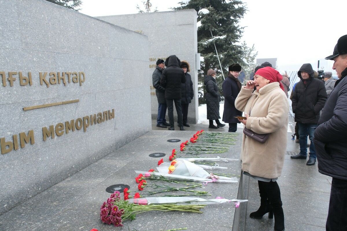 В Алматы почтили память жертв январских событий – Фото №10 В Алматы почтили память жертв январских событий – Фото №10
