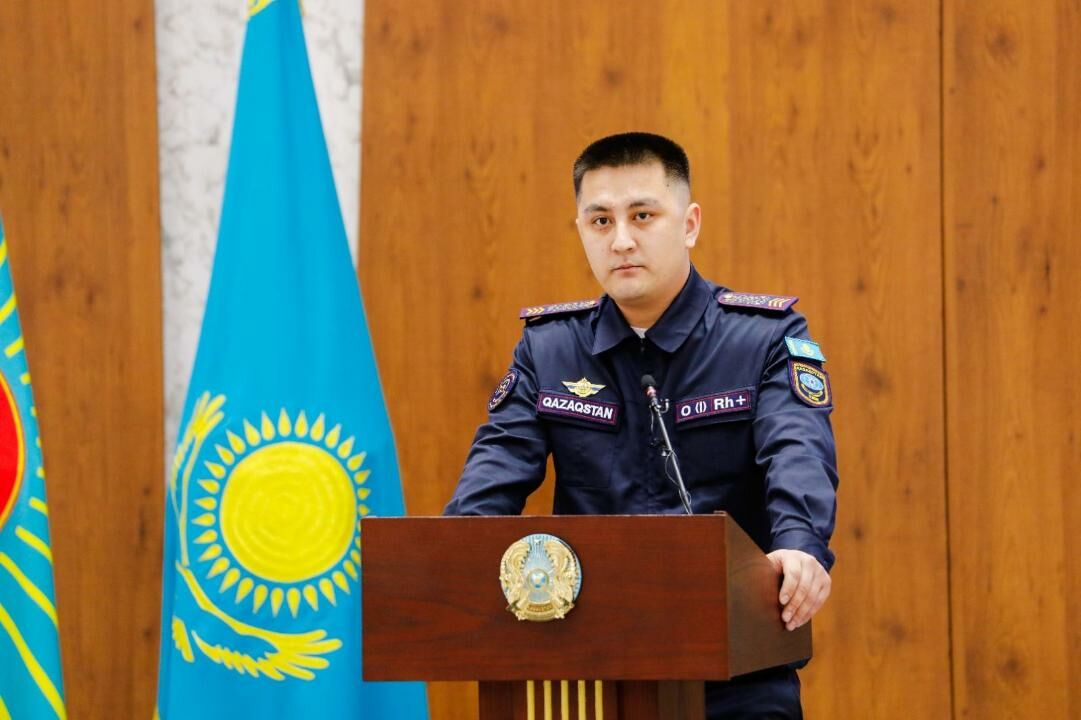 Спасателям и пожарным вручили ключи от квартир в Астане – Фото №4 Спасателям и пожарным вручили ключи от квартир в Астане – Фото №4