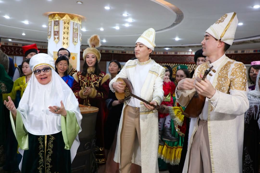 В Астане представители разных этносов отметили Көрісу күні – Фото №1
