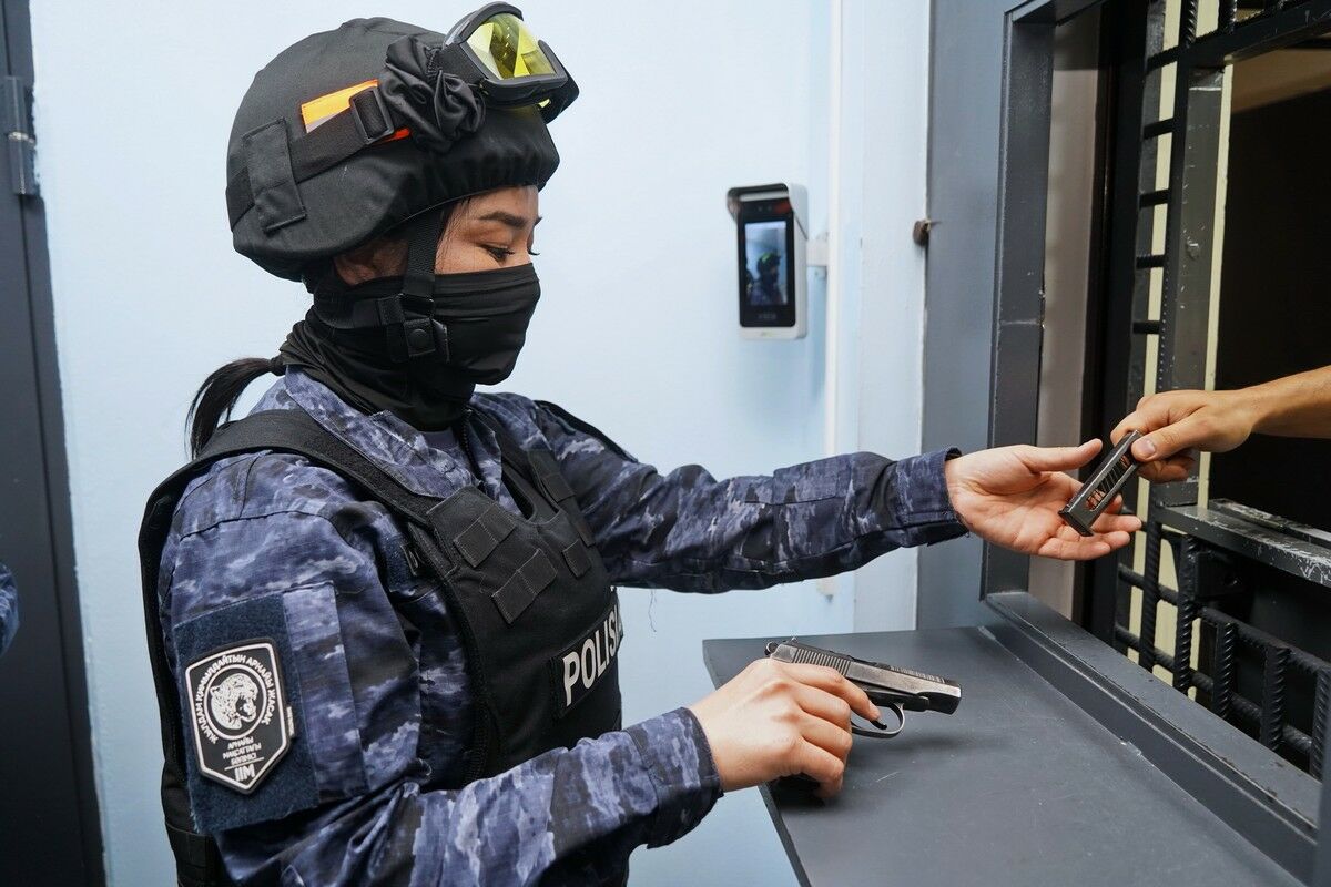 Спецотряд обаятельных и привлекательных – Фото №5 Спецотряд обаятельных и привлекательных – Фото №5