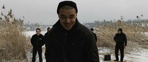 Такого парня нельзя не заметить