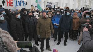 Избирательный, однако, этот вирус!