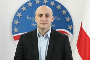Оппозиция опять требует выборов