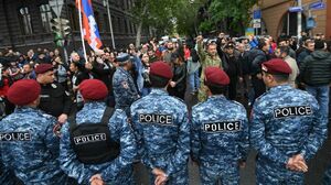 Нарастающее противостояние