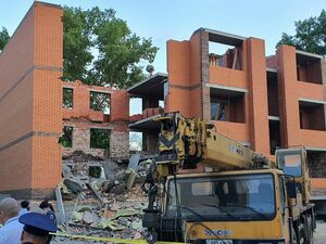 Поговорили - и дальше строить