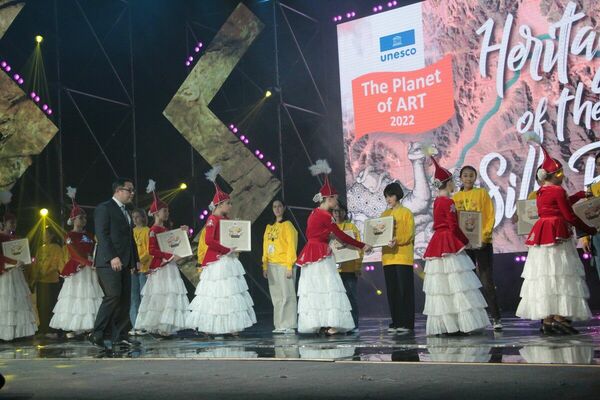 Миру мир, детям - альбомы