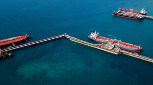 “Теневой флот” нефтетанкеров в обход санкций