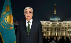 Токаев поздравил казахстанцев с Новым 2023 годом