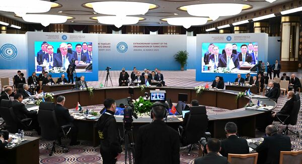 Президент Казахстана принял участие во внеочередном саммите Организации тюркских государств