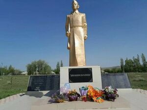 Кто переписывает историю?