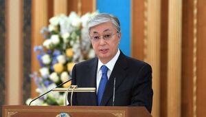 Токаев поздравил казахстанцев с Днем Абая