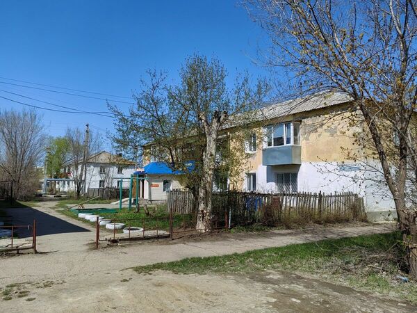 Баракам тут не место
