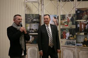 Закулисье как две капли
