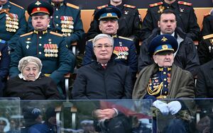 Токаев посетил военный парад на Красной площади в Москве