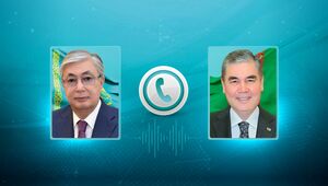 Касым-Жомарт Токаев провел телефонный разговор с председателем Халк Маслахаты Туркменистана