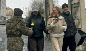 И песня в подарок!