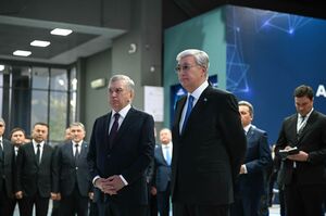 Касым-Жомарт Токаев и Шавкат Мирзиёев посетили выставку AlmatyFair.ai