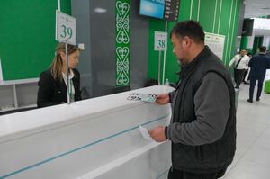 На манеже всё те же