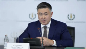 Курс тенге под давлением и интервенции не помогут – глава Нацбанка