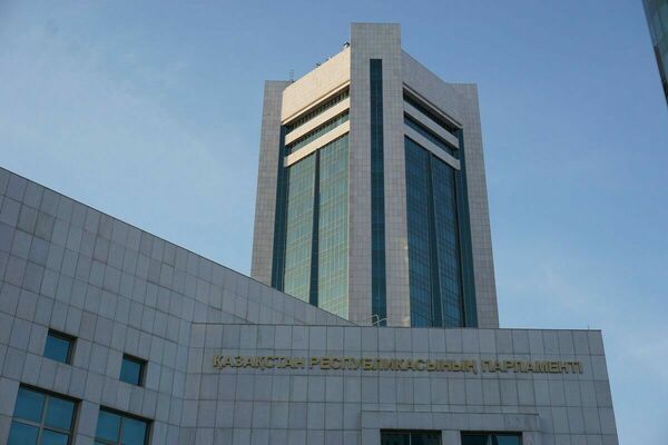 Второй после первого