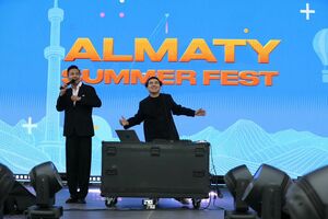 Льётся музыка