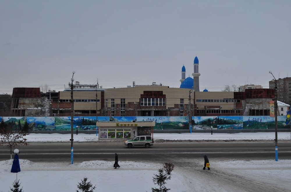 Культурно-развлекательный центр внешне выглядит красиво...