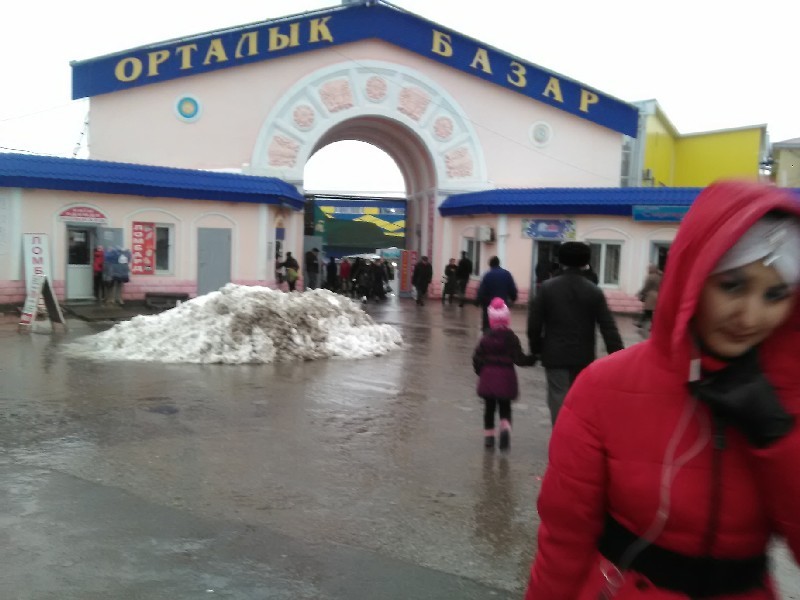 На Центральном рынке Актобе установлено более 150 видеокамер.