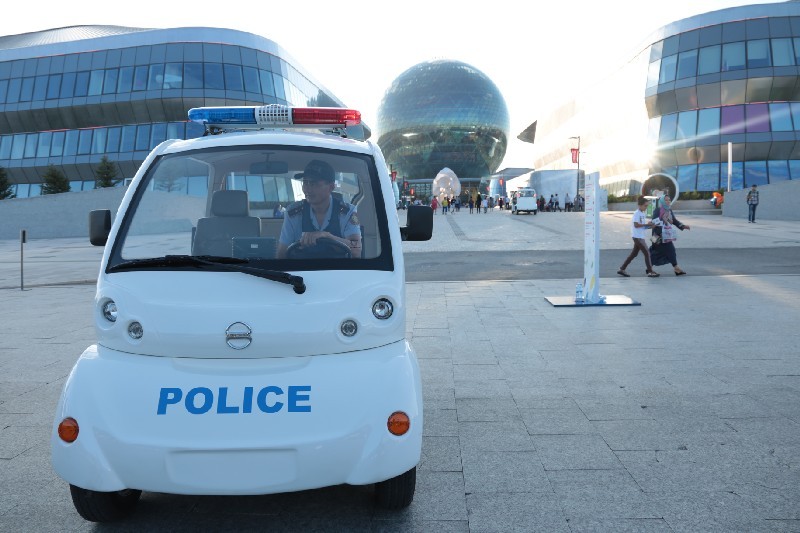 Электромобили службы безопасности на EXPO.