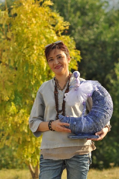 Лариса ЕРОПКИНА с лунной балериной.