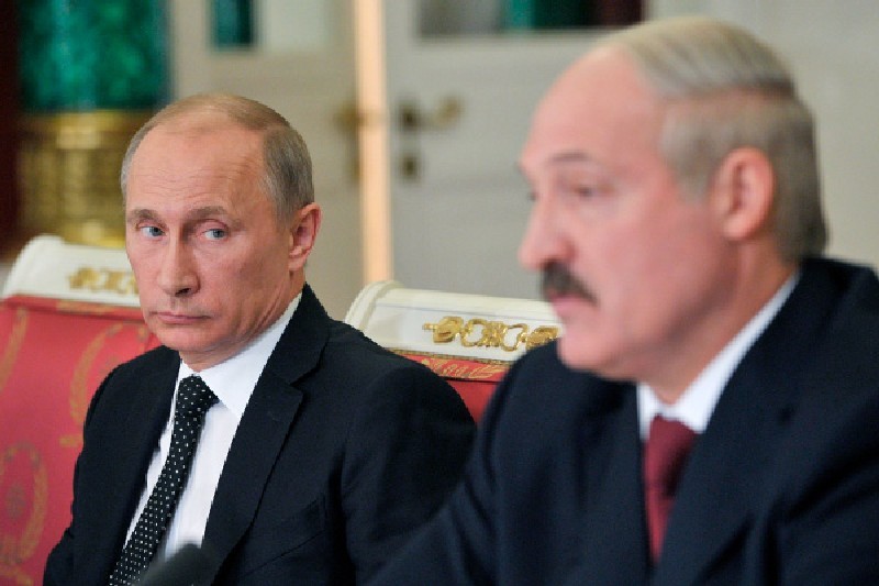 Владимир ПУТИН - Александру ЛУКАШЕНКО: побузил и хватит?..