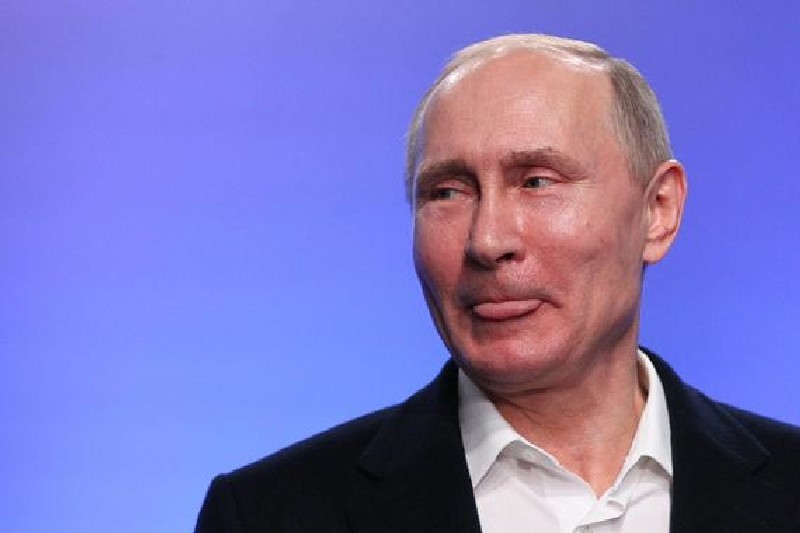 Владимир ПУТИН: отныне страна “обречена на успех”.
