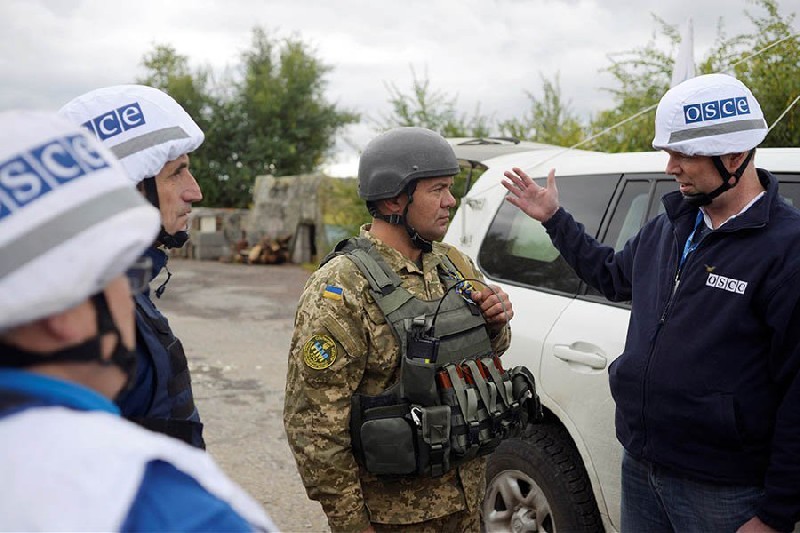 Пока ни одна из сторон конфликта на востоке Украины не заявила отказ от продолжения переговорного процесса в Минске.
