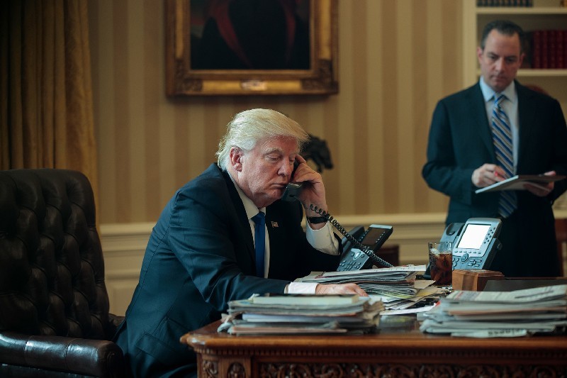 Президенты США и России Дональд ТРАМП...