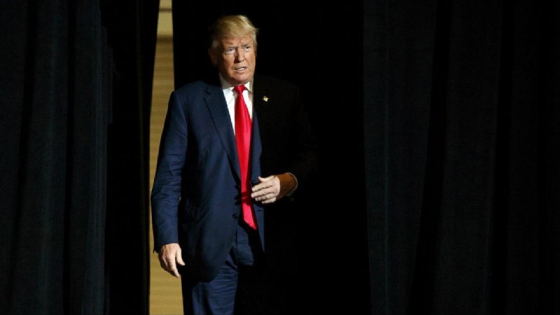 Сторонники демократов считают нынешнего президента США Дональда ТРАМПА чуть ли не дьяволом во плоти.