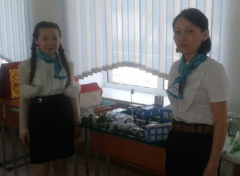 Айсулу САНАТБАЕВА и Мирагуль КАЗБАГАНБЕТОВА.