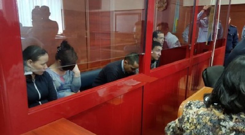 Подсудимые, похоже, не ожидали такого сурового приговора.