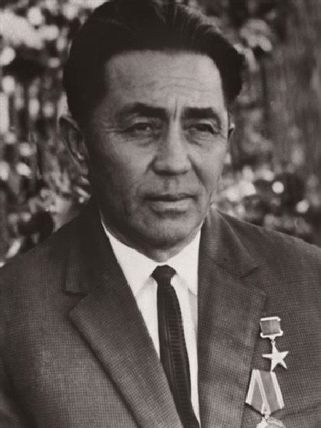 Жакия Чайжунусов.
