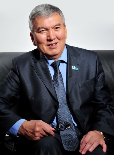 Рахман АЛШАНОВ, доктор экономических наук, профессор, ректор университета “Туран”