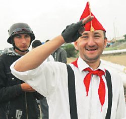 Пофестивалили...