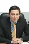 С такими партнерами врагов не надо!