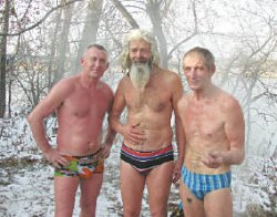 Заплыв Деда Мороза