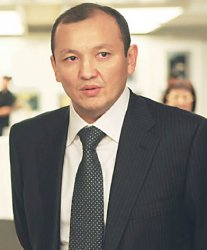 Академиев не кончал