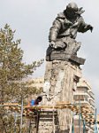 Герой дал трещину